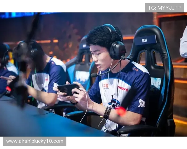 退役选手转型教练：角色转变与经验传承