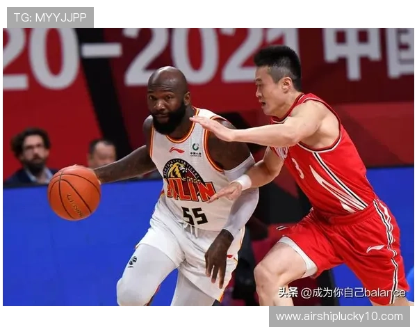 辽宁男篮本赛季已启用7名外援,频繁调整凸显阵容磨合困境